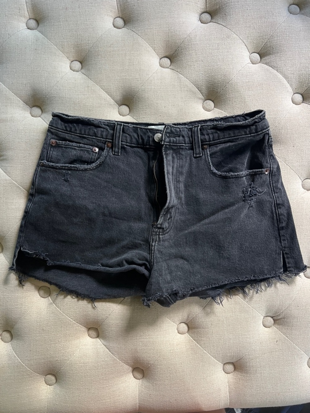 Abercrombie & Fitch Women's Black Distressed Denim Shorts
